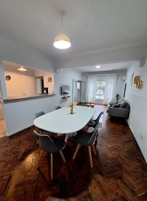 بيت للعطل فيلا Lipa House Mendoza.